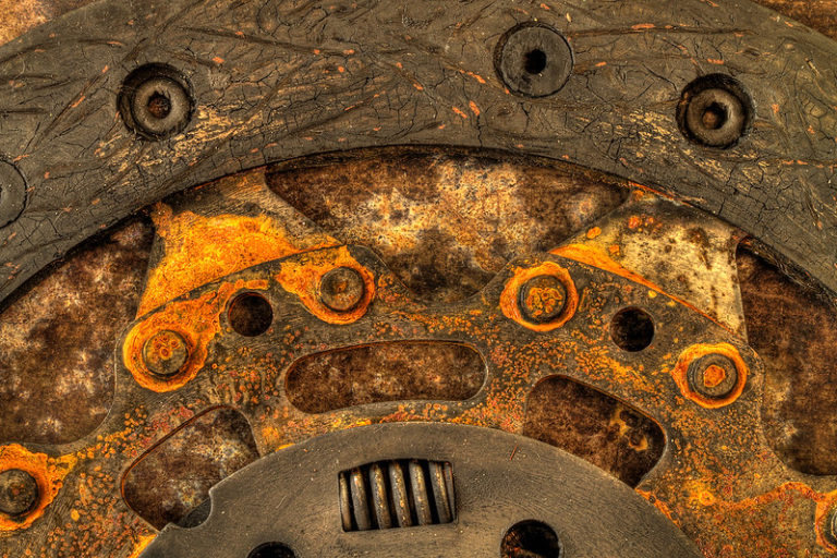 8 Common Symptoms Of A Bad/Worn Clutch (and Costs To Replace) - My Car ...