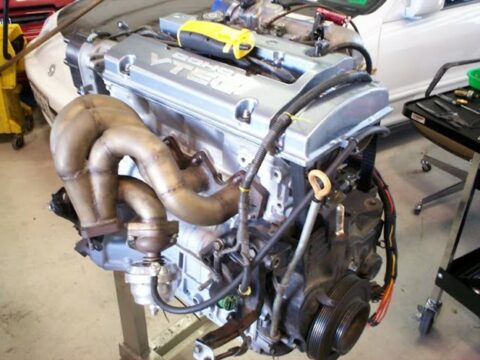 5 Strongest Engines to Swap into a Honda Civic