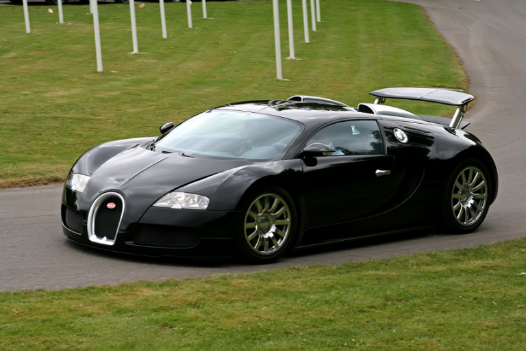 10 Reasons Why the Bugatti Veyron is the Ultimate Dream Car - My Car ...