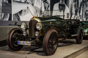25 Iconic Cars That Shaped the 1920s - My Car Makes Noise