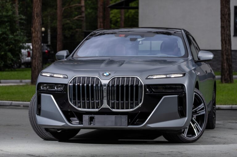 10 Cars with the Most Advanced Self Driving Capabilities on the Road ...