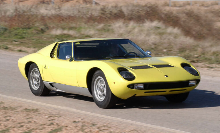 The 17 Most Coveted European Sports Cars of All Time - My Car Makes Noise