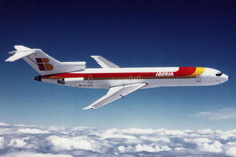 20 Pilot-Approved Commercial Planes That Stand Out - My Car Makes Noise