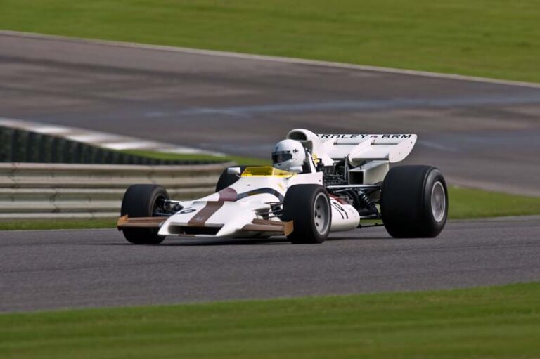 25 Iconic Racing Cars from the Golden Age of Motorsport - My Car Makes ...
