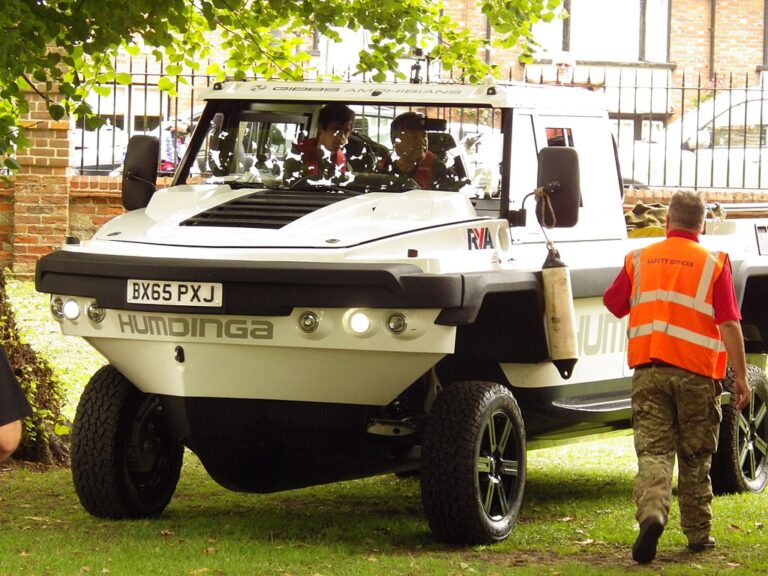 14 Revolutionary Amphibious Vehicles That Bridged Land and Water - My ...