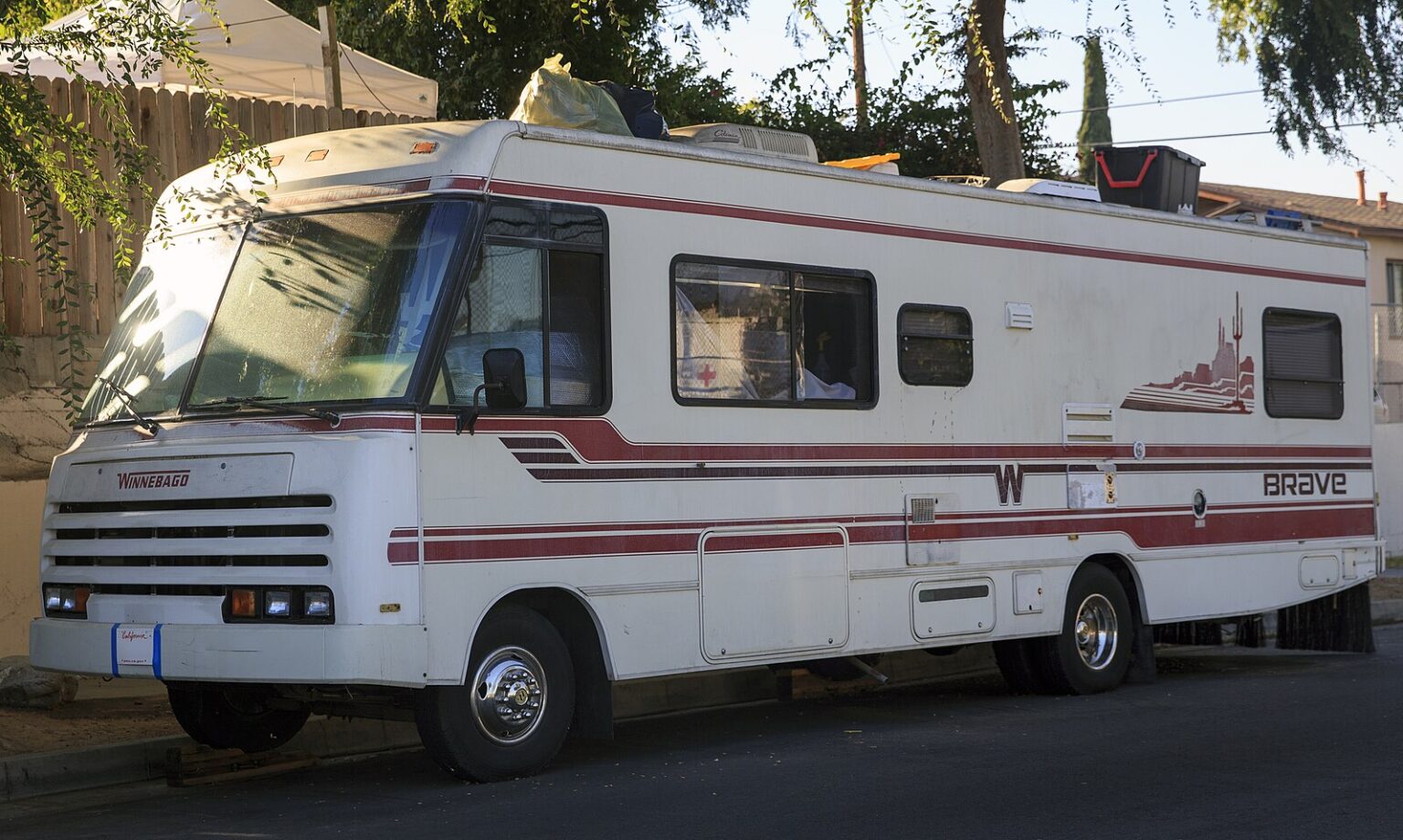 14 RV Models That Defined the Golden Age of Road Trips - My Car Makes Noise