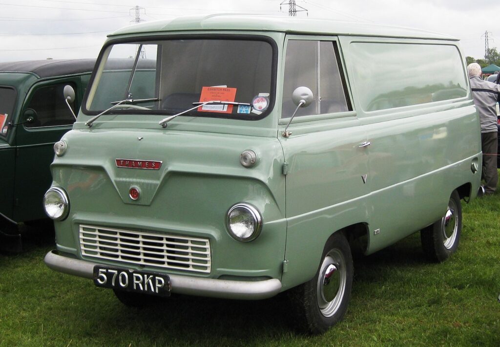 20-vintage-vans-that-would-be-perfect-for-today-s-road-trippers-my