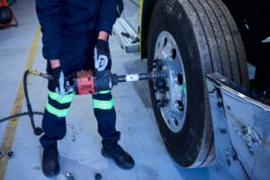 20 Common Overloading Mistakes That Put Your Truck at Risk - My Car